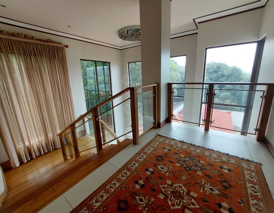 6 Bedroom Property for Sale in Birdwood Estate North West